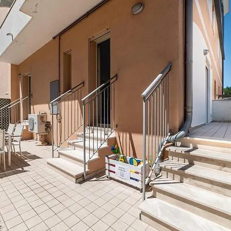 4 Family Baviera 24 Apartment Cattolica